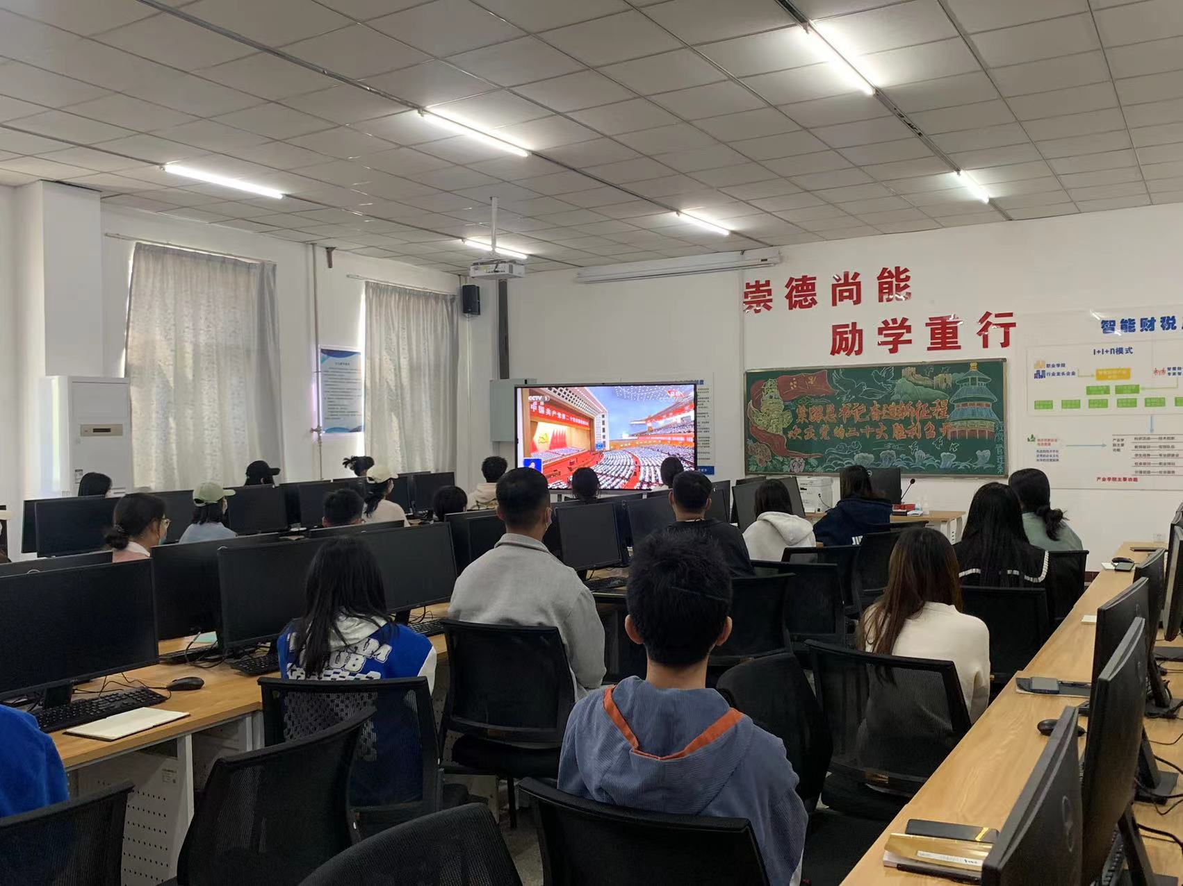 微信图片_20221018162019.jpg 微信图片_20221018162019.jpg