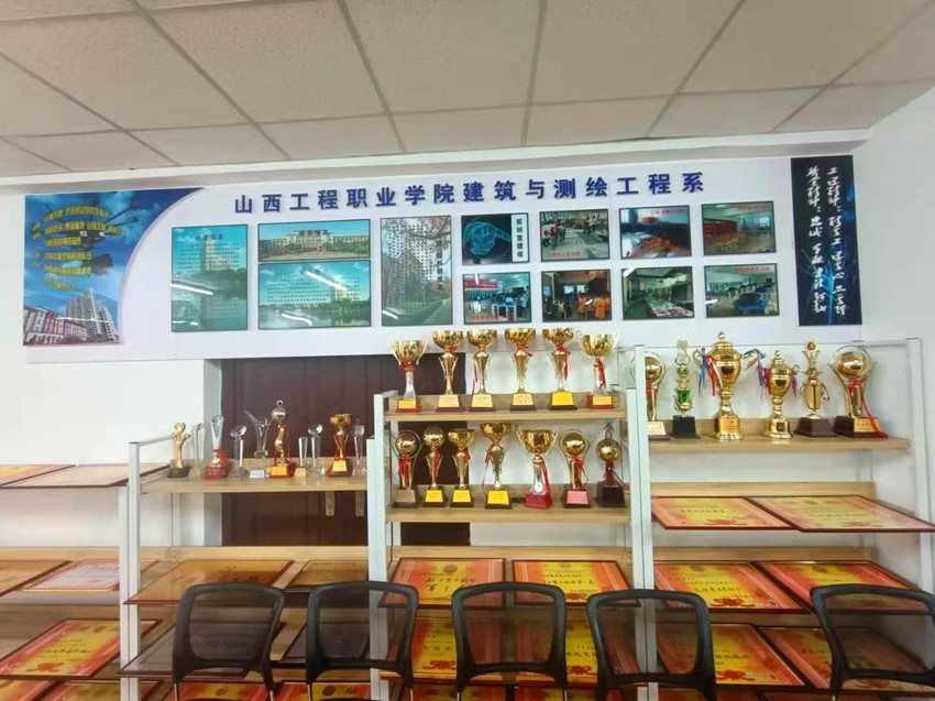 1e7e72f787c6aaa320c972ef51158af_副本.jpg